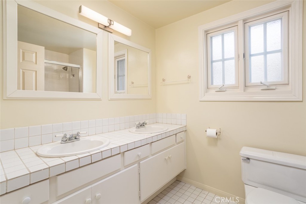 Bathroom 2 - 2912 Catalpa, Newport Beach CA 92660 - photo 20