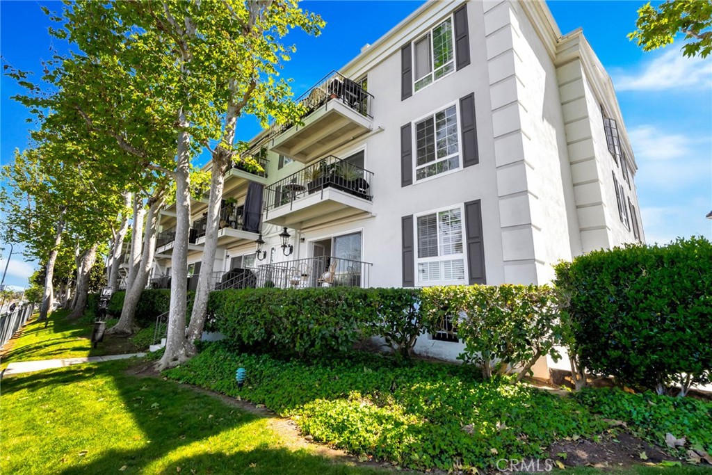 300 Cagney Lane 101, Newport Beach CA 92663 - photo 22