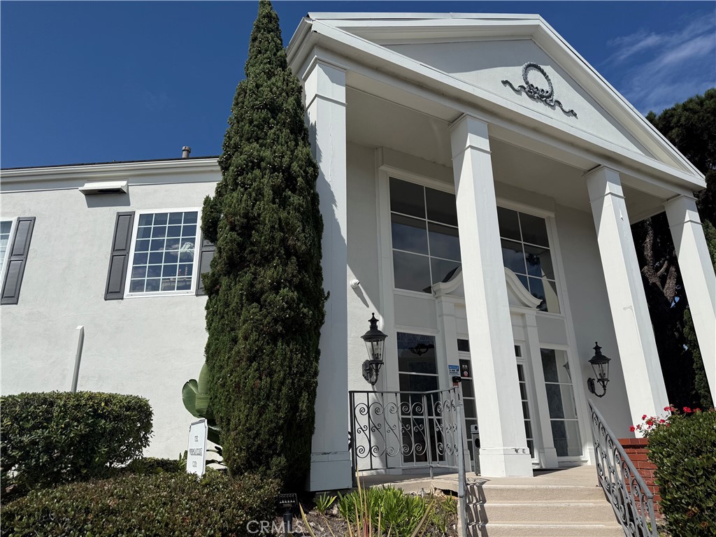 Club house - 300 Cagney Lane 115, Newport Beach CA 92663 - photo 15