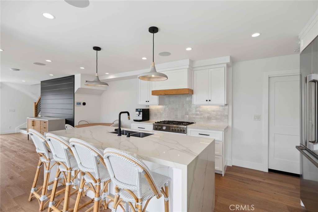 300 Coral Avenue, Newport Beach CA 92662 - photo 9