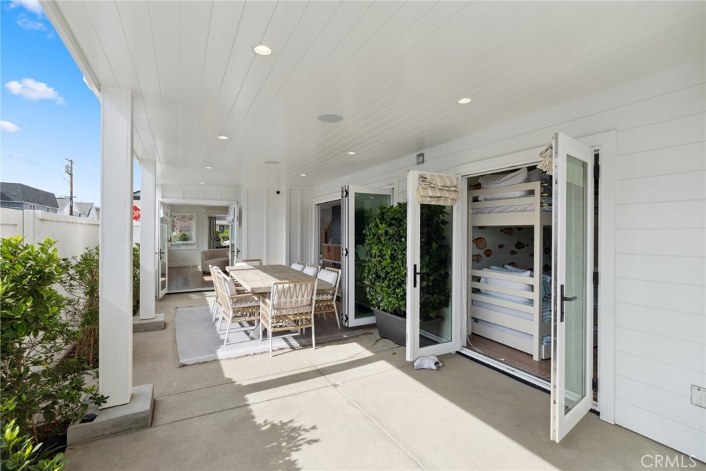 300 Coral Avenue, Newport Beach CA 92662 - photo 14