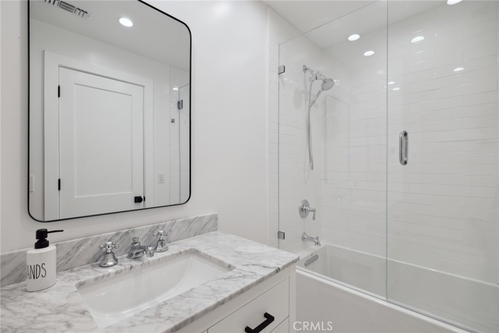 300 Coral Avenue, Newport Beach CA 92662 - photo 23