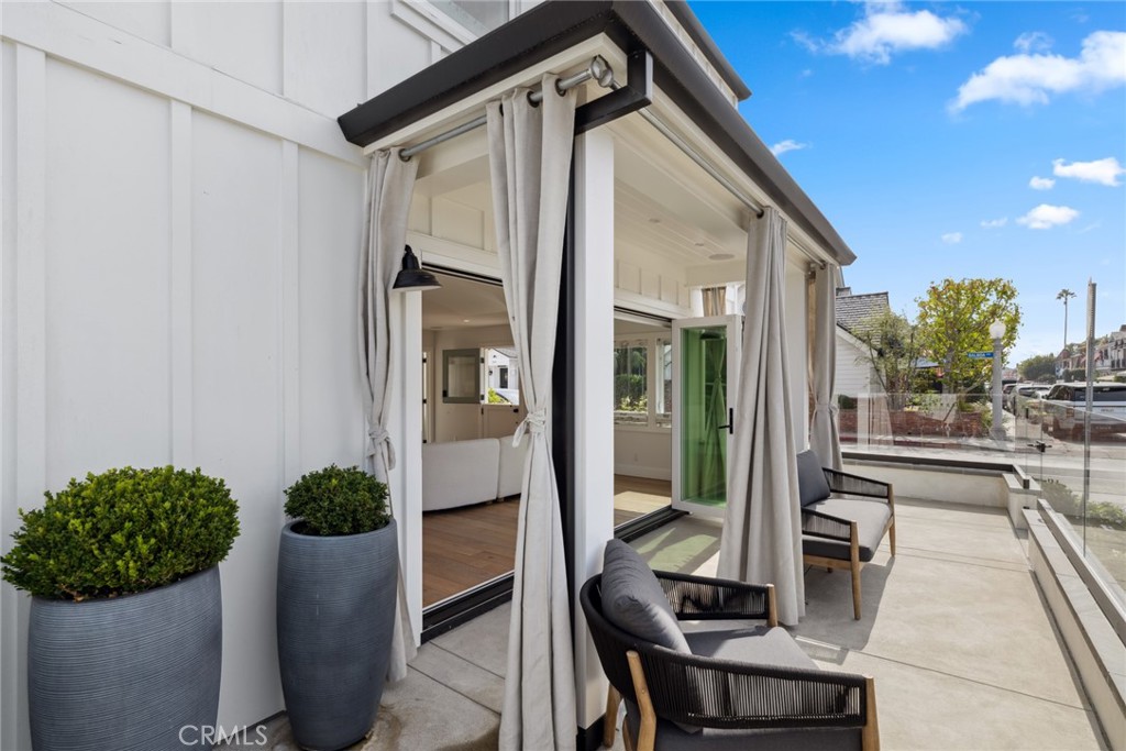 300 Coral Avenue, Newport Beach CA 92662 - photo 26