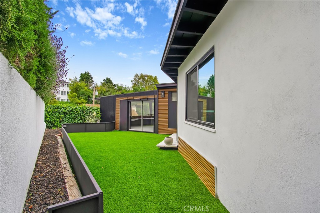 300 Holmwood Drive, Newport Beach CA 92663 - photo 23