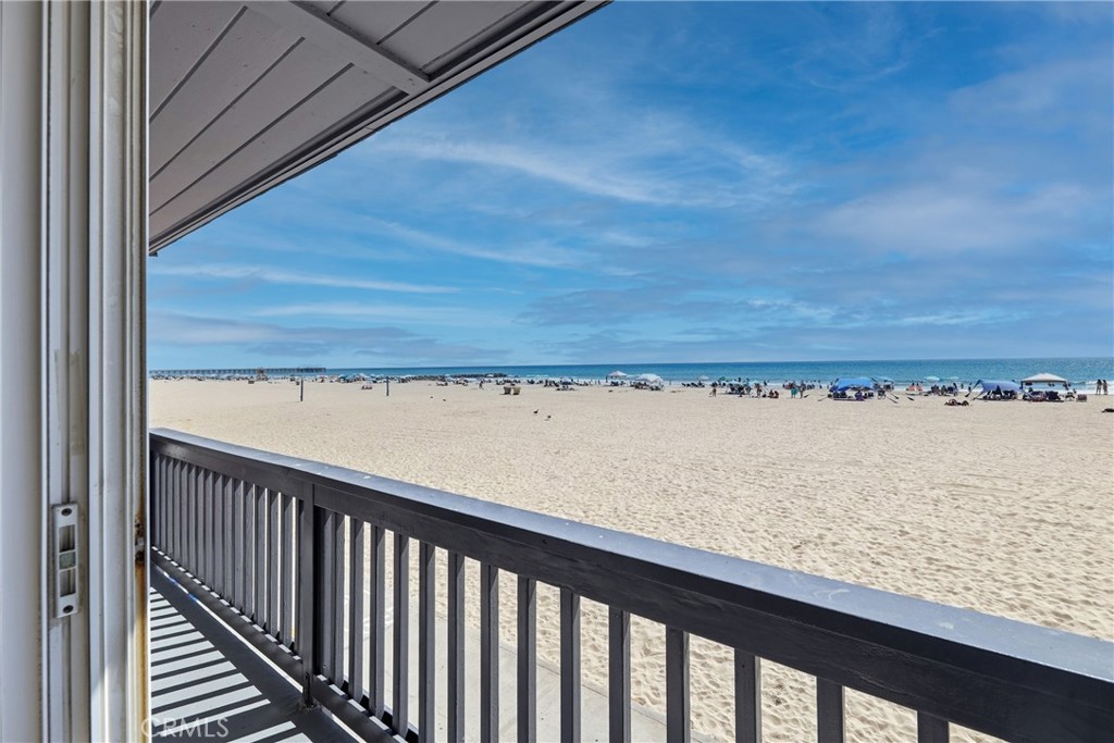 3010 W Oceanfront Upper "B", Newport Beach CA 92663 - photo 14