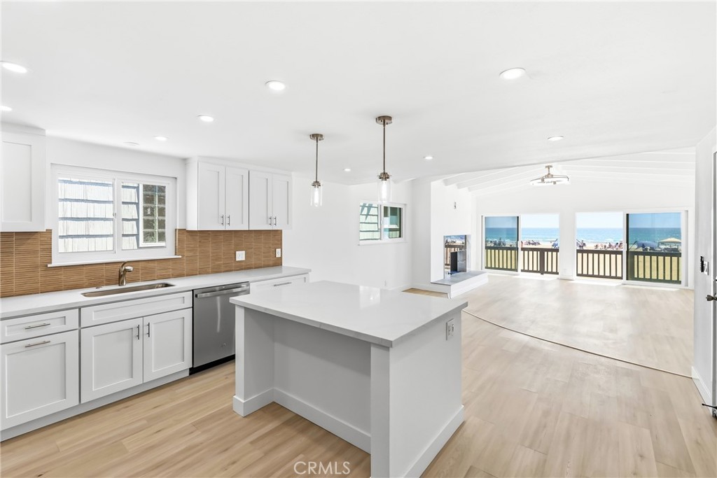 3010 W Oceanfront Upper "B", Newport Beach CA 92663 - photo 17