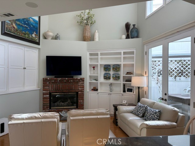 302 Ruby Avenue, Newport Beach CA 92662 - photo 4