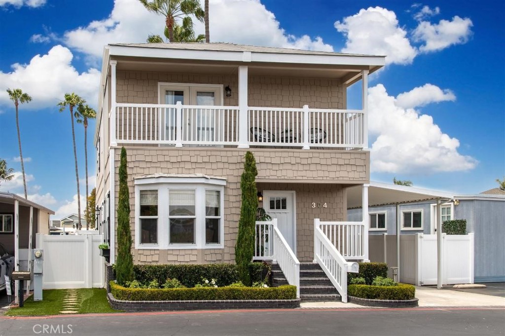 304 Lexington, Newport Beach CA 92660 - photo 1