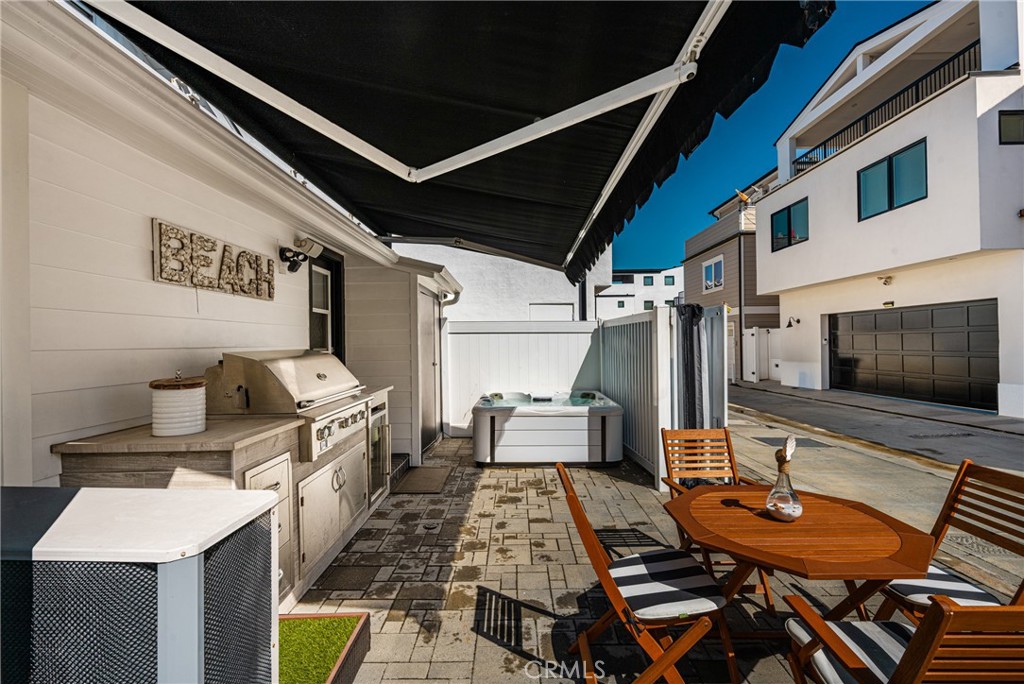 306 Alvarado Place, Newport Beach CA 92661 - photo 14