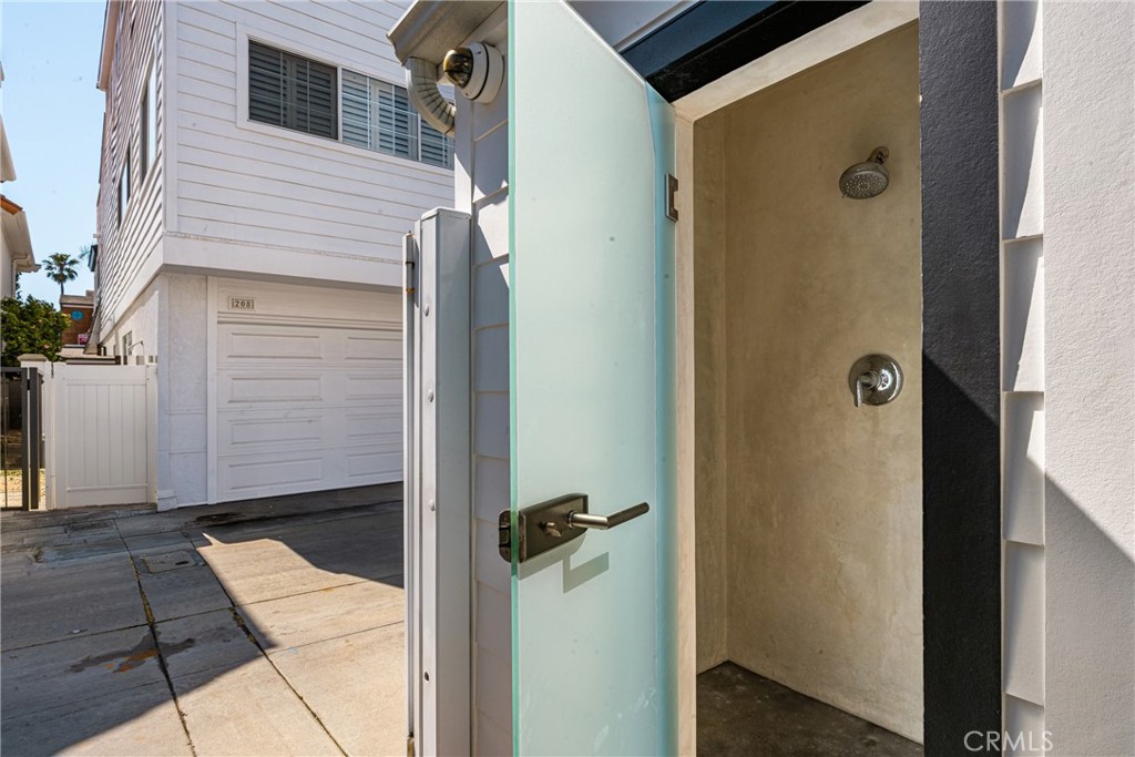 306 Alvarado Place, Newport Beach CA 92661 - photo 45