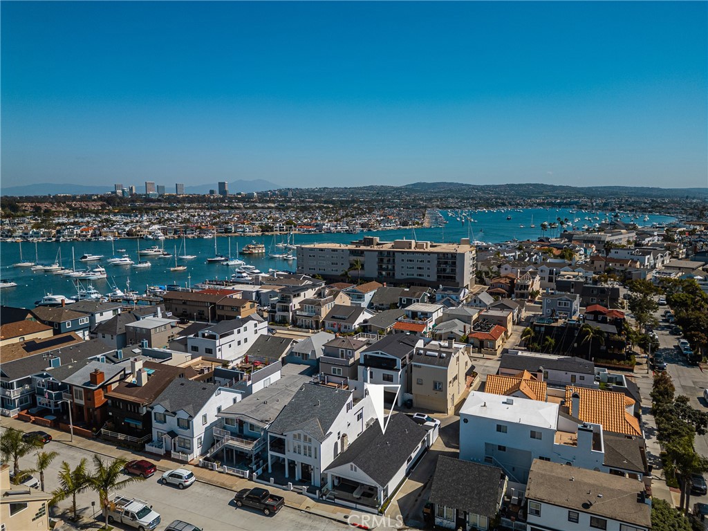 306 Alvarado Place, Newport Beach CA 92661 - photo 46