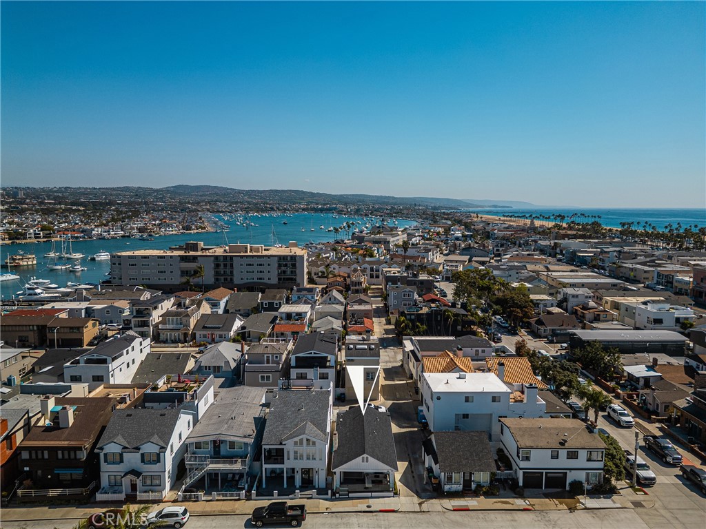 306 Alvarado Place, Newport Beach CA 92661 - photo 47