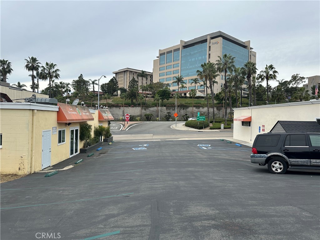 306 Old Newport, Newport Beach CA 92663 - photo 15
