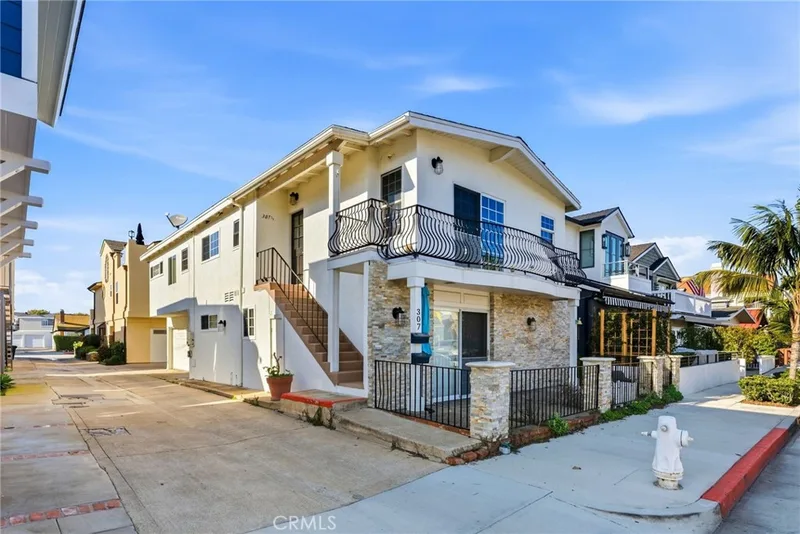 307 Anade Avenue 1/2, Newport Beach, CA 92661