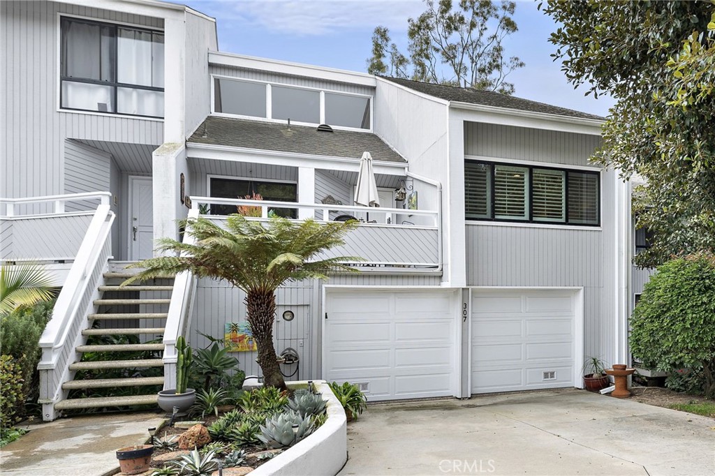 307 Columbia, Newport Beach CA 92663 - photo 1