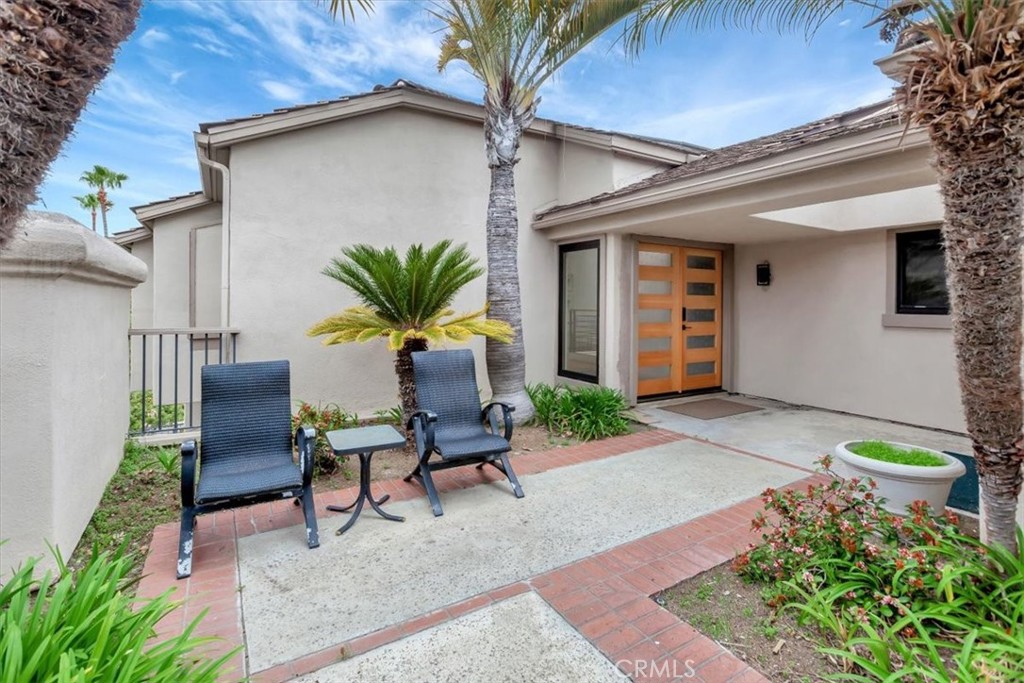 Entry courtyard - 31 Ocean 27, Newport Beach CA 92660 - photo 3