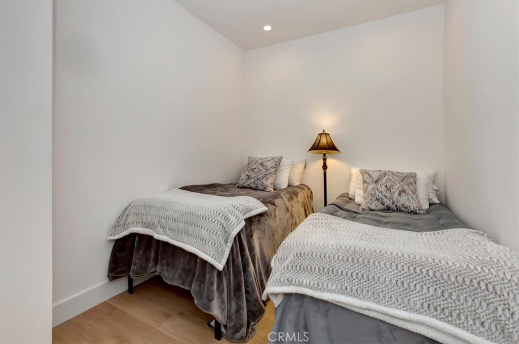 Den being used as a 3rd bedroom - 31 Ocean 27, Newport Beach CA 92660 - photo 24
