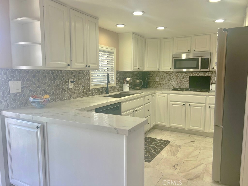 311 Concord Lane, Newport Beach CA 92660 - photo 7