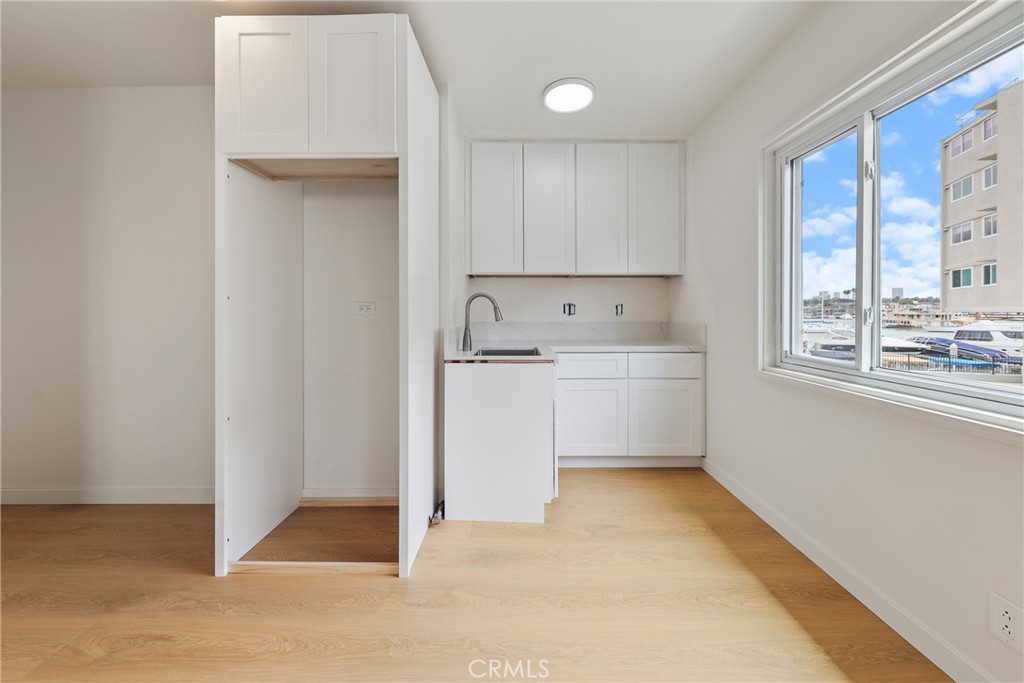 311 E Edgewater B, Newport Beach CA 92661 - photo 7