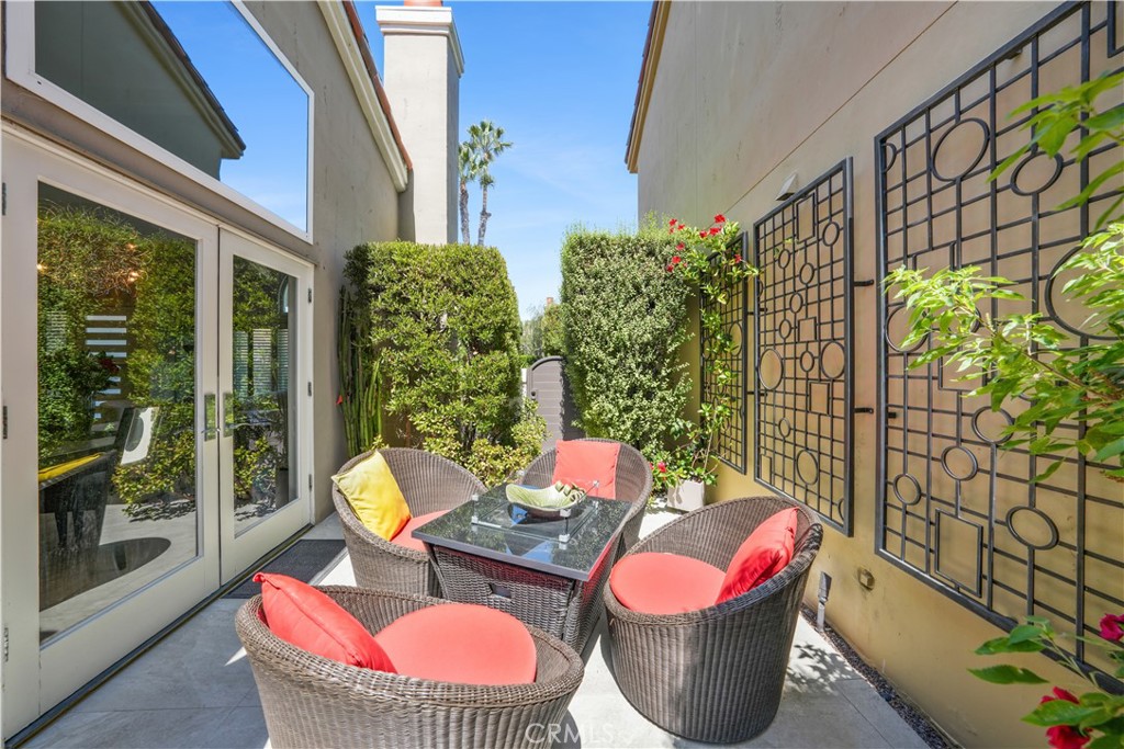 3112 Corte Hermosa, Newport Beach CA 92660 - photo 32