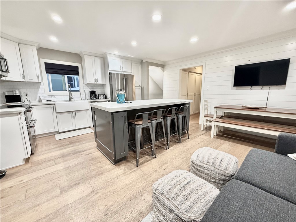 312 36th Street, Newport Beach CA 92663 - photo 1
