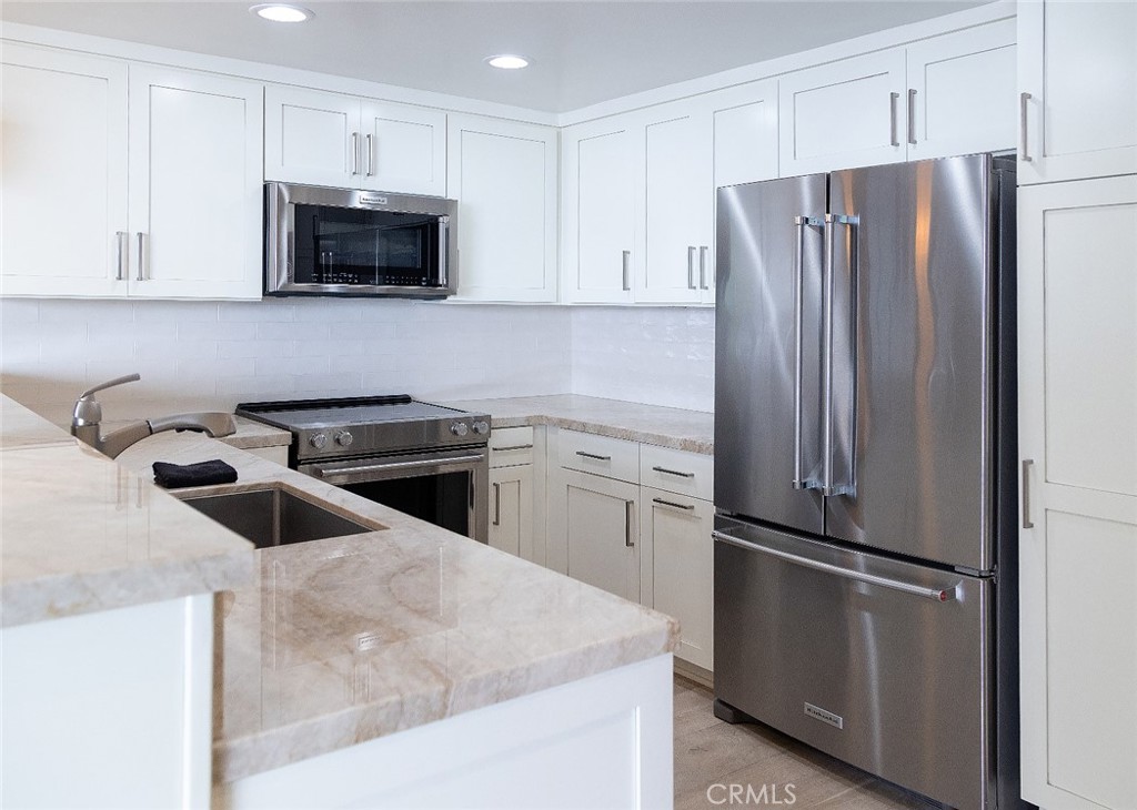3121 W Coast, Newport Beach CA 92663 - photo 13