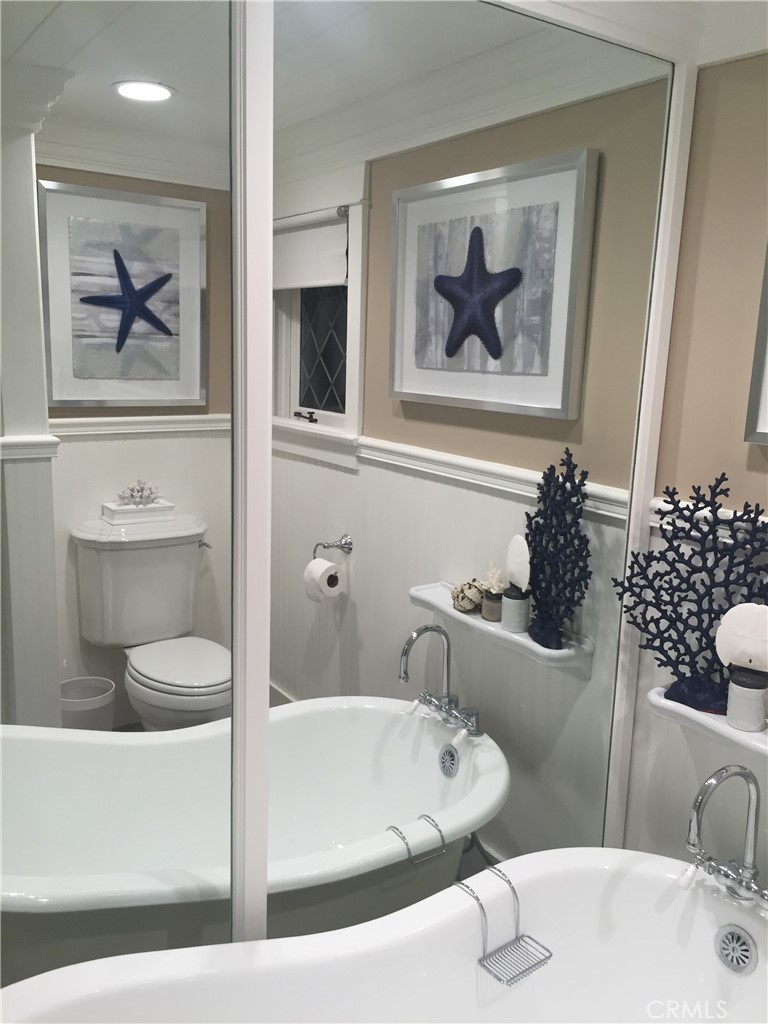 MASTER BATH - 314 Ruby Avenue, Newport Beach CA 92662 - photo 2
