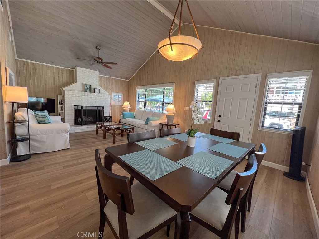 315 Diamond Avenue, Newport Beach CA 92662 - photo 4