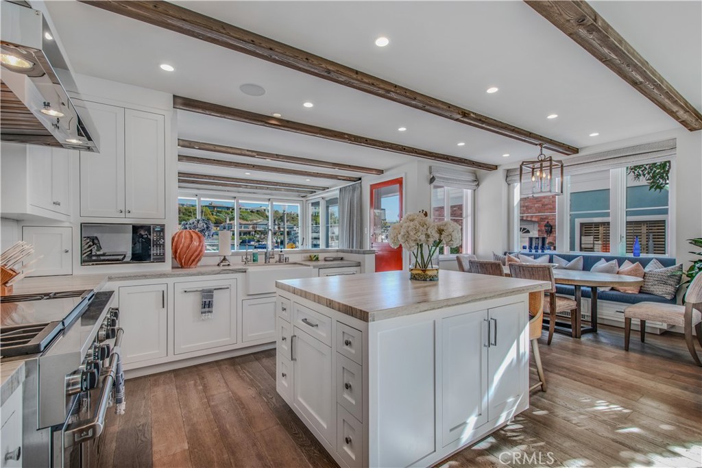 317 E Bay Front, Newport Beach CA 92662 - photo 12