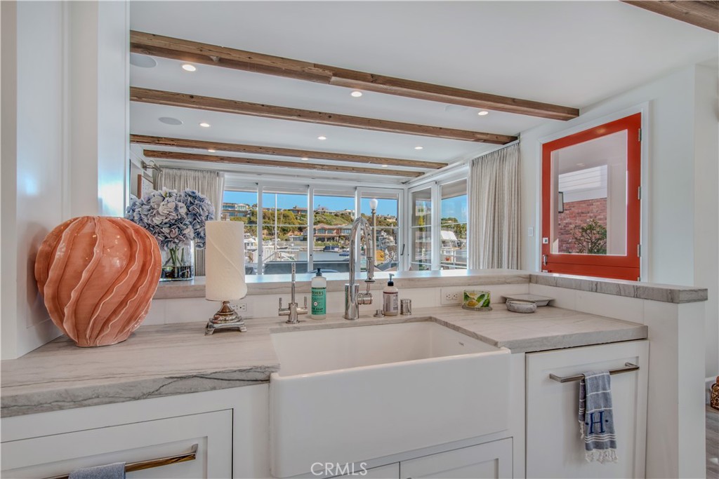 317 E Bay Front, Newport Beach CA 92662 - photo 14