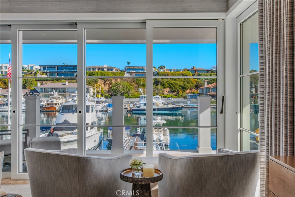 317 E Bay Front, Newport Beach CA 92662 - photo 22