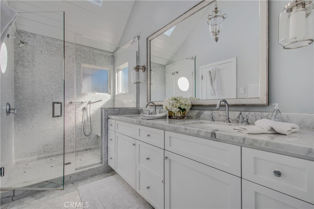 317 E Bay Front, Newport Beach CA 92662 - photo 23