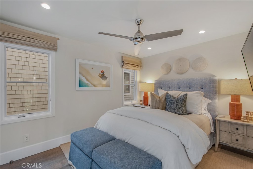 317 E Bay Front, Newport Beach CA 92662 - photo 25