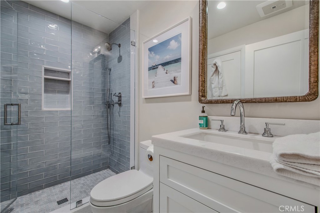317 E Bay Front, Newport Beach CA 92662 - photo 30