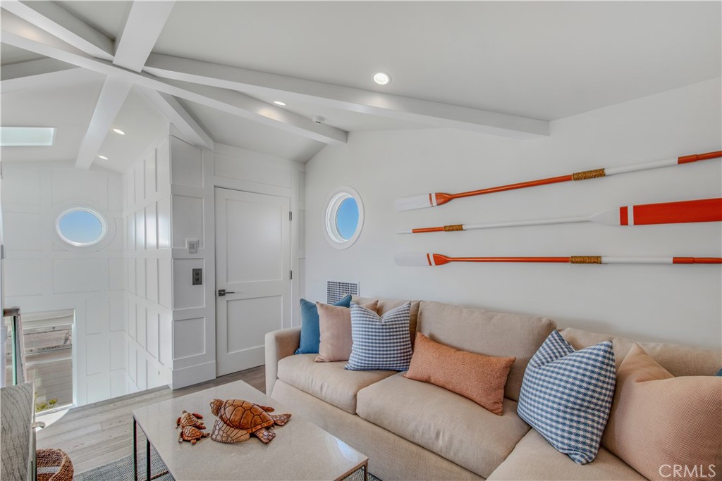 317 E Bay Front, Newport Beach CA 92662 - photo 31
