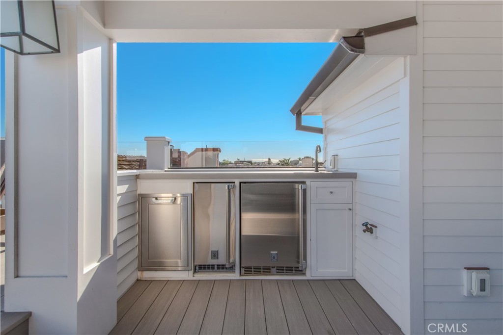 317 E Bay Front, Newport Beach CA 92662 - photo 35