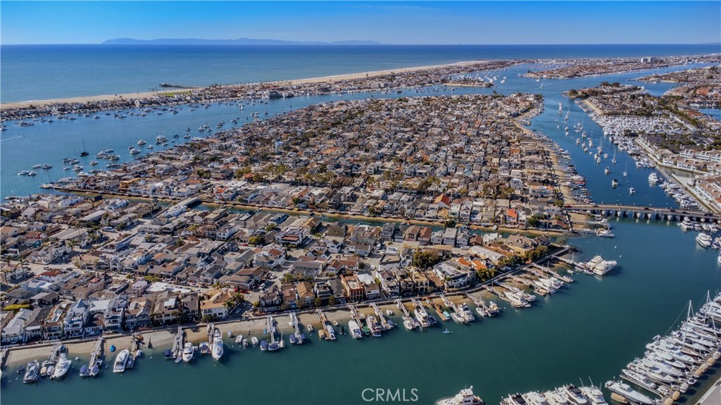 317 E Bay Front, Newport Beach CA 92662 - photo 40