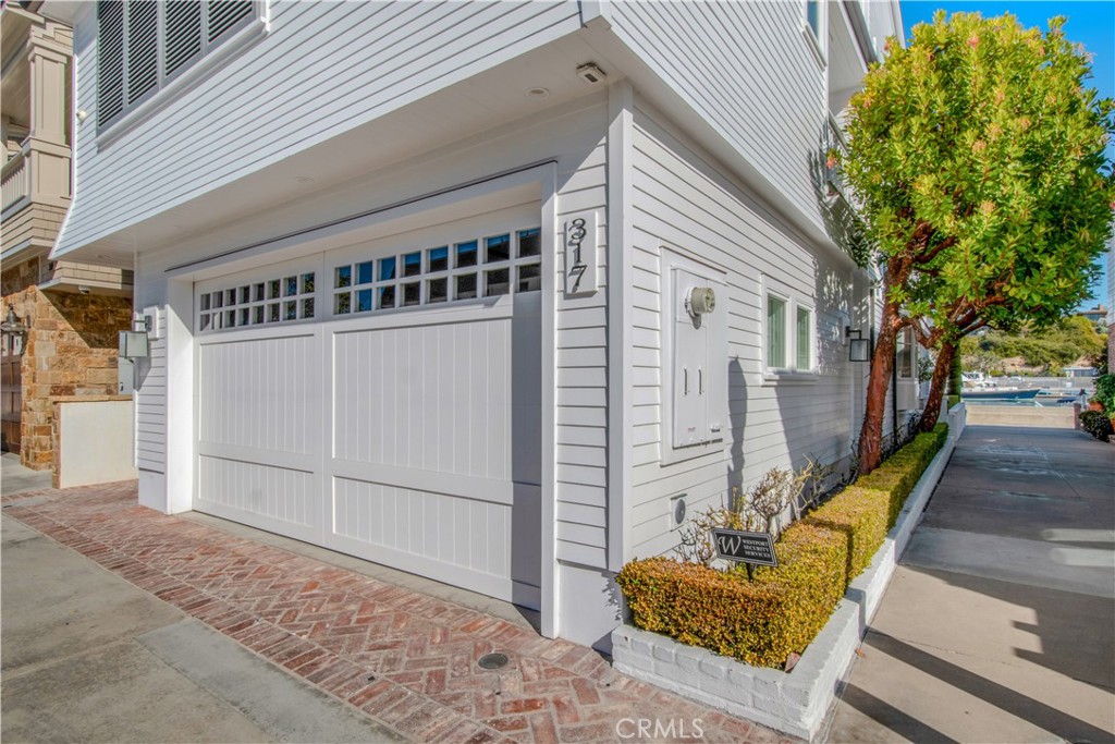 317 E Bay Front, Newport Beach CA 92662 - photo 43