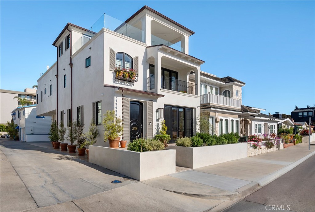 318 Coronado Street, Newport Beach CA 92661 - photo 1
