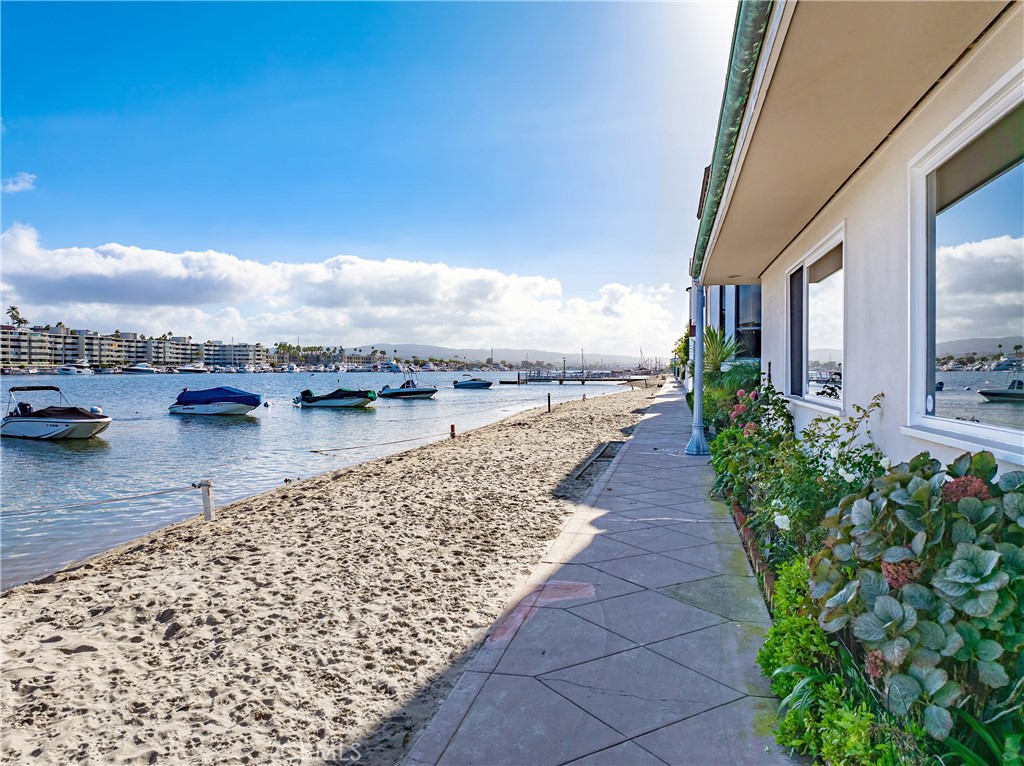 318 Via Lido Nord, Newport Beach CA 92663 - photo 7