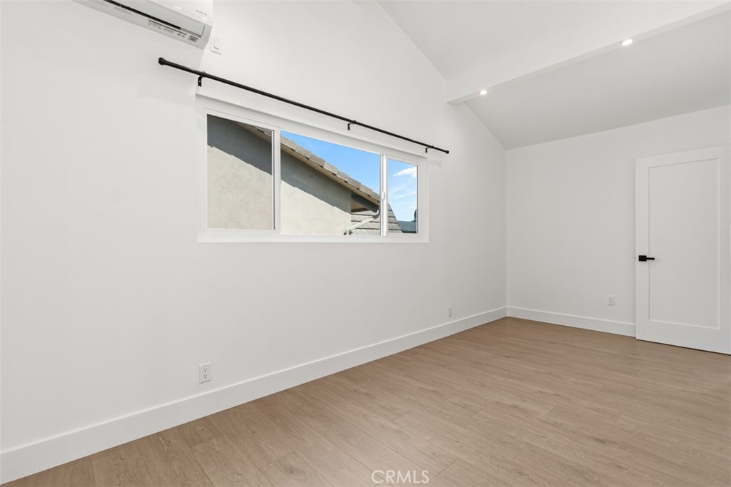 319 62nd, Newport Beach CA 92663 - photo 17