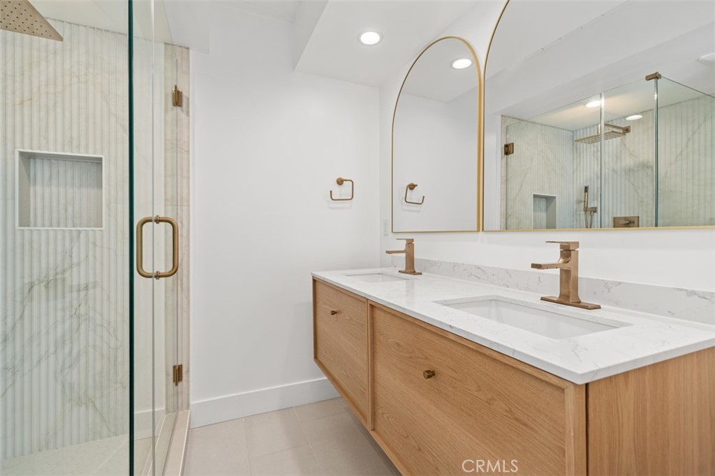 319 62nd, Newport Beach CA 92663 - photo 19