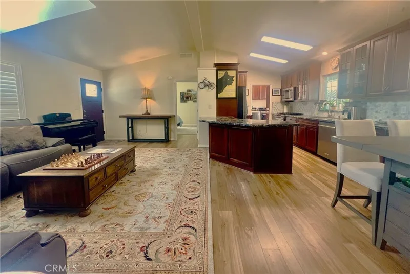 319 Concord, Newport Beach, CA 92660