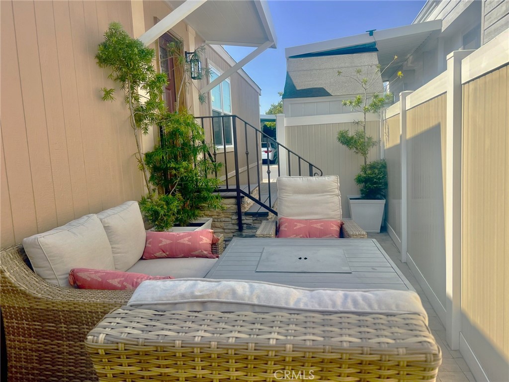 319 Concord, Newport Beach CA 92660 - photo 26