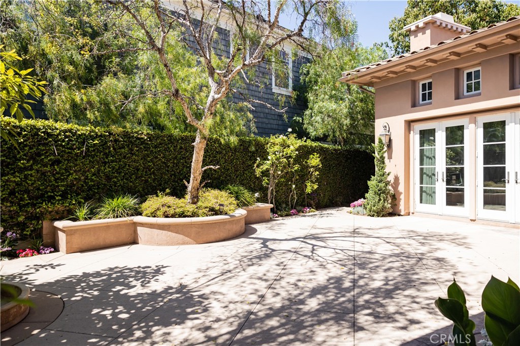 32 Gleneagles Drive, Newport Beach CA 92660 - photo 2