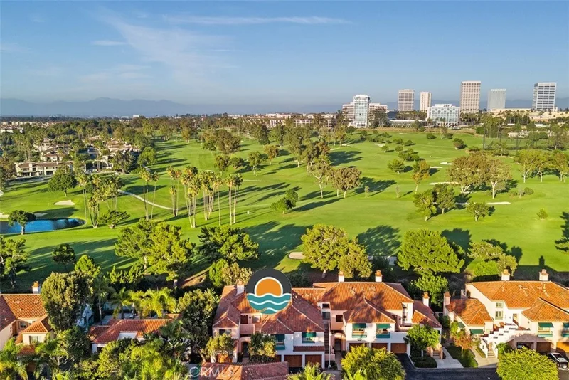 320 Villa Point, Newport Beach, CA 92660