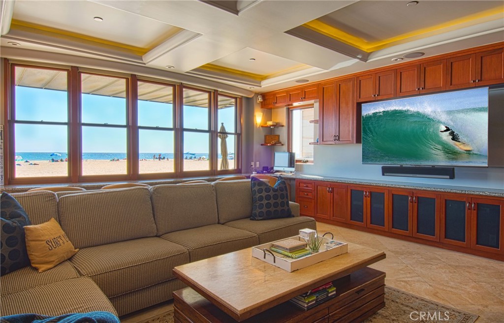 3204 W Oceanfront, Newport Beach CA 92663 - photo 4