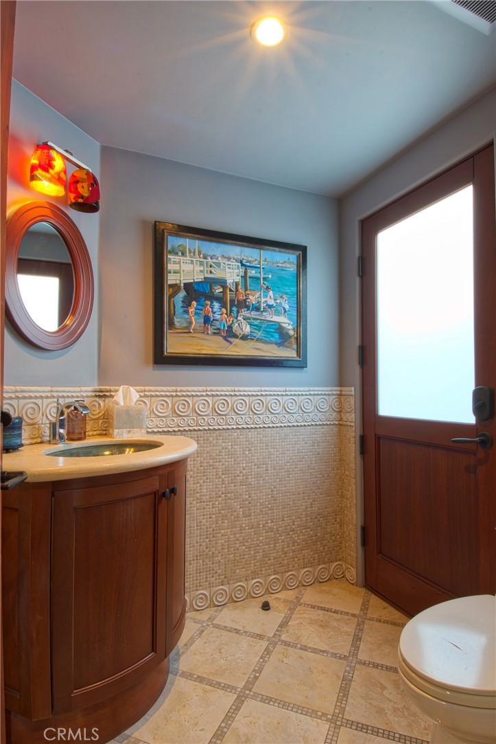 3204 W Oceanfront, Newport Beach CA 92663 - photo 8