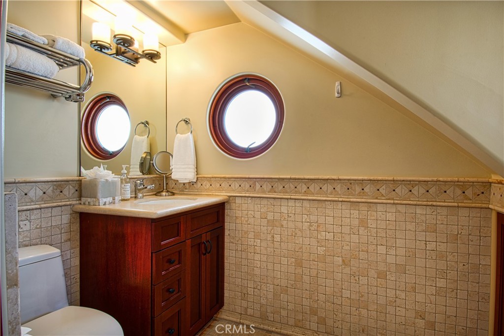 3204 W Oceanfront, Newport Beach CA 92663 - photo 17