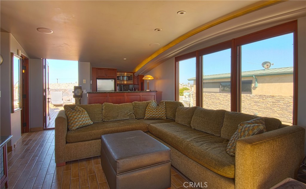 3204 W Oceanfront, Newport Beach CA 92663 - photo 22